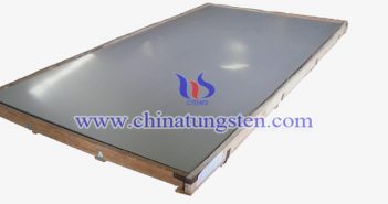 600x500x10mm 鎢合金板具有高密度、高硬度、高熔點的特性，能夠耐腐蝕、耐磨損，而且高溫性能好，即使在500℃的溫度下也基本保持不變，在1000℃時仍有很高的硬度。它被廣泛應用於機械、焊接零件、熱交換器、反光器具等。 中鎢在線是一家專門從事研究、開發(fā)、生產(chǎn)、銷售鎢合金的公司，以先進的技術力量，科學的管理制度，竭誠為您服務。本公司為客戶提供高品質(zhì)、高標準的產(chǎn)品，並且能夠根據(jù)客戶的要求生產(chǎn)各種規(guī)格和材質(zhì)的鎢合金板。 更多內(nèi)容請訪問： http://www.tungsten-alloy.com/big5/tungsten-alloy-plate.html