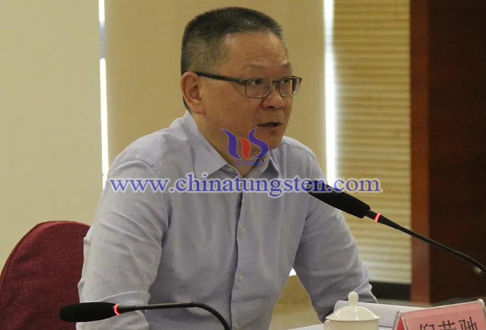 中國鎢業(yè)協(xié)會駐會副會長、主席團主席倪瑩馳