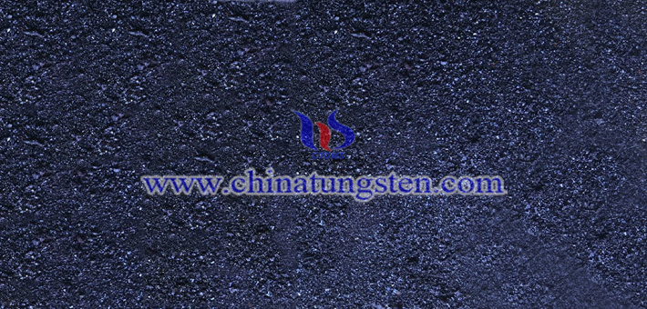 超微細タングステン粉末畫像の調製に適用した六塩化タングステン