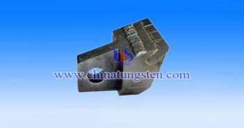 トンネルボーリングマシンの畫(huà)像に適用されたタングステンカーバイドカッター