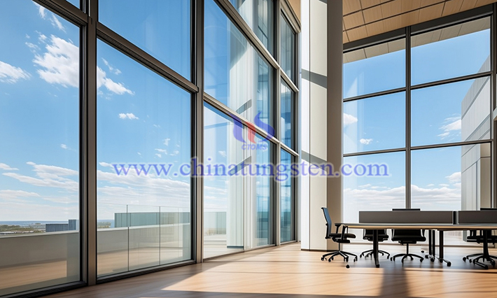 透明斷熱ガラスコーティング用の三酸化タングステンナノ粒子