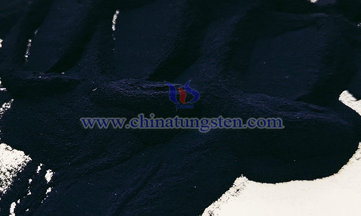 高性能省エネガラス用紫色タングステン酸化物ナノ粒子