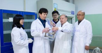 原子能院放射性同位素制備技術團隊開展實驗工作