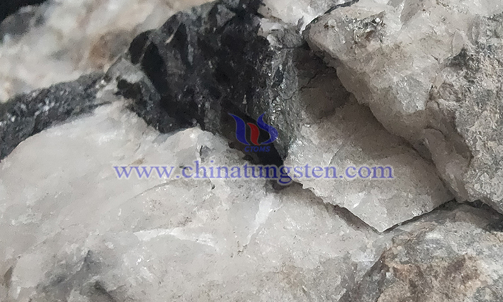鎢礦石圖片，中鎢智造